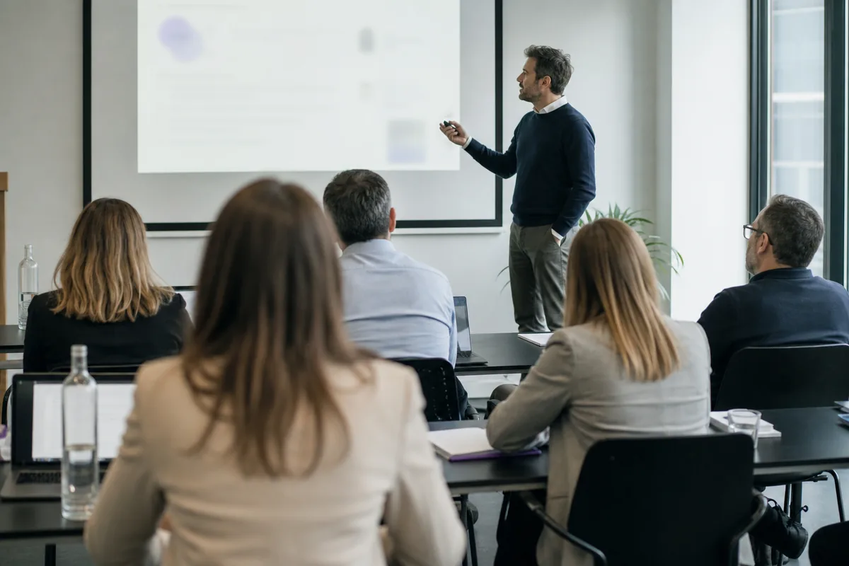Empresas do Setor Educativo e Formação